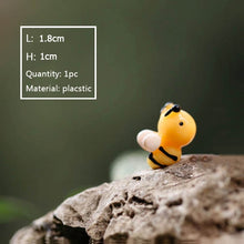 Load image into Gallery viewer, BAIUFOR Super Mini Animals 1 Fairy Garden Miniatures diy Terrarium Figurines Micro Moss Landscape Decor Dollhouse Accessories